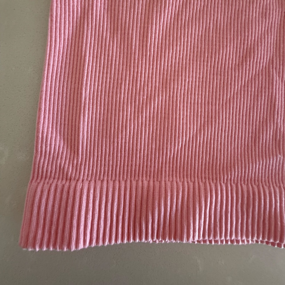 💕 Pink Racerback Tank Top Size Medium - Picture 4 of 5